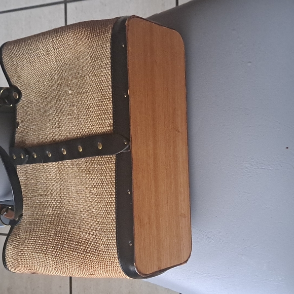 Beautiful Authentic Enid Collins Jewel Purse 1965 - Picture 5 of 7